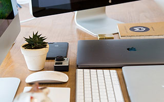 湖南极品健身少妇 【吴侨雯】绿帽老公常年在外 淫妻在家与网友裸聊自慰 成熟的女人太会诱惑人！